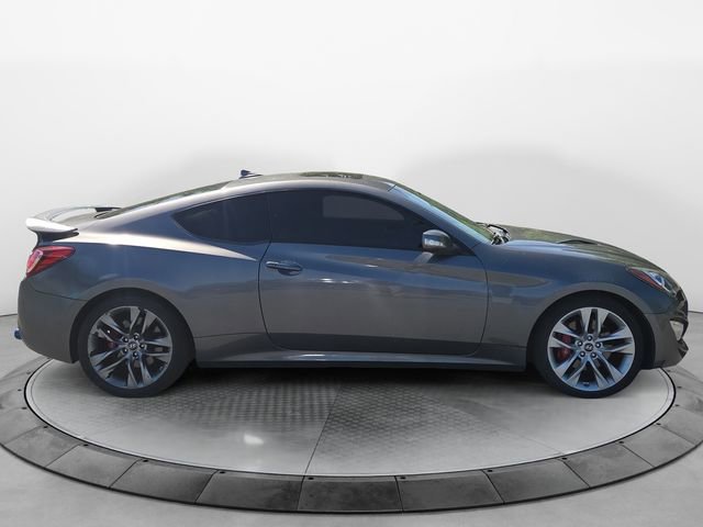 Used 2016 Hyundai Genesis Coupe 3.8 RWD image 6