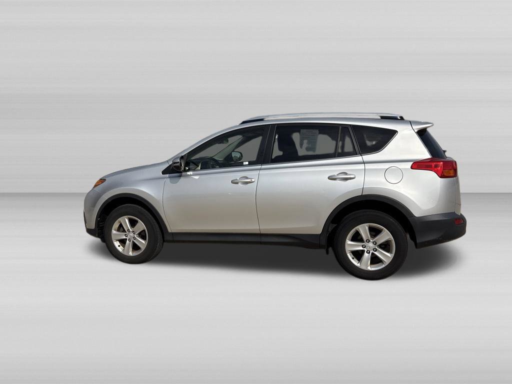Used 2014 Toyota RAV4 XLE AWD/4WD image 7