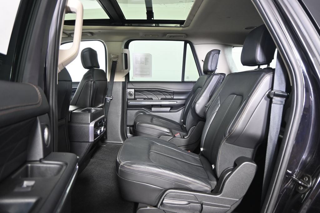 Used 2021 Ford Expedition Max Platinum AWD/4WD image 18