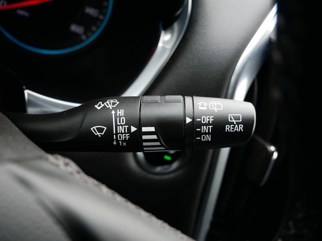 Used 2023 Chevrolet Traverse LT image 22