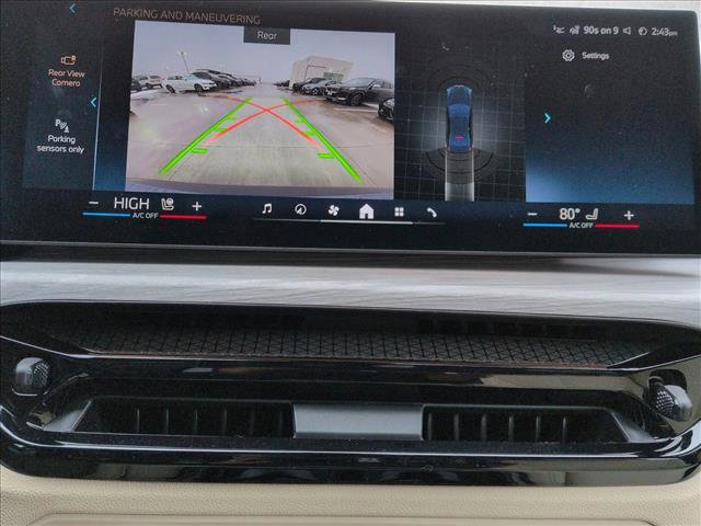 New 2026 BMW 330i xDrive Sedan w/ M Sport Package image 13