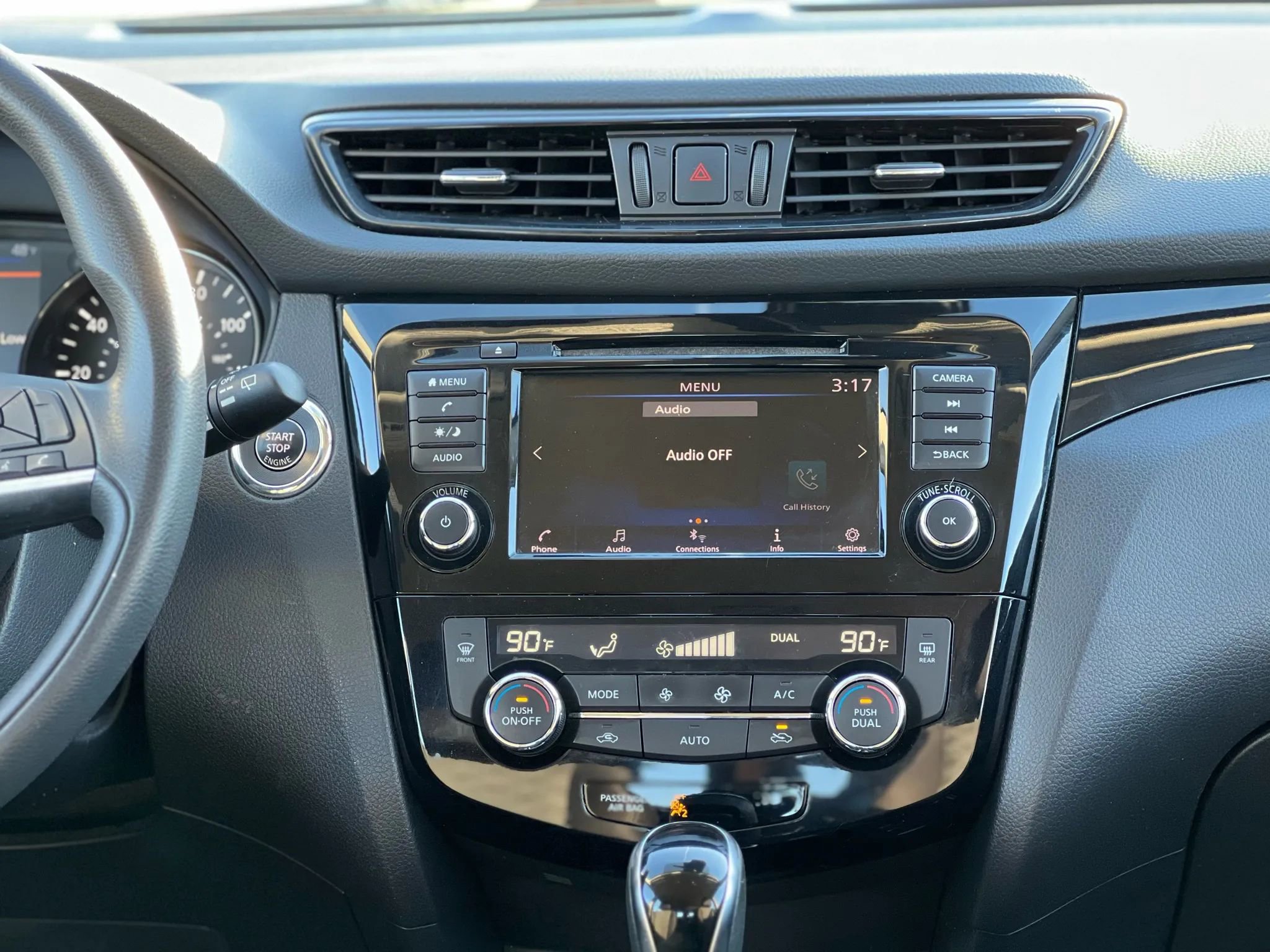 Used 2020 Nissan Rogue Sport SV image 21