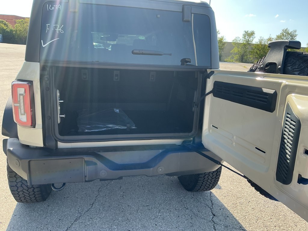 New 2026 Ford Bronco Outer Banks w/ Sasquatch Package AWD/4WD image 13