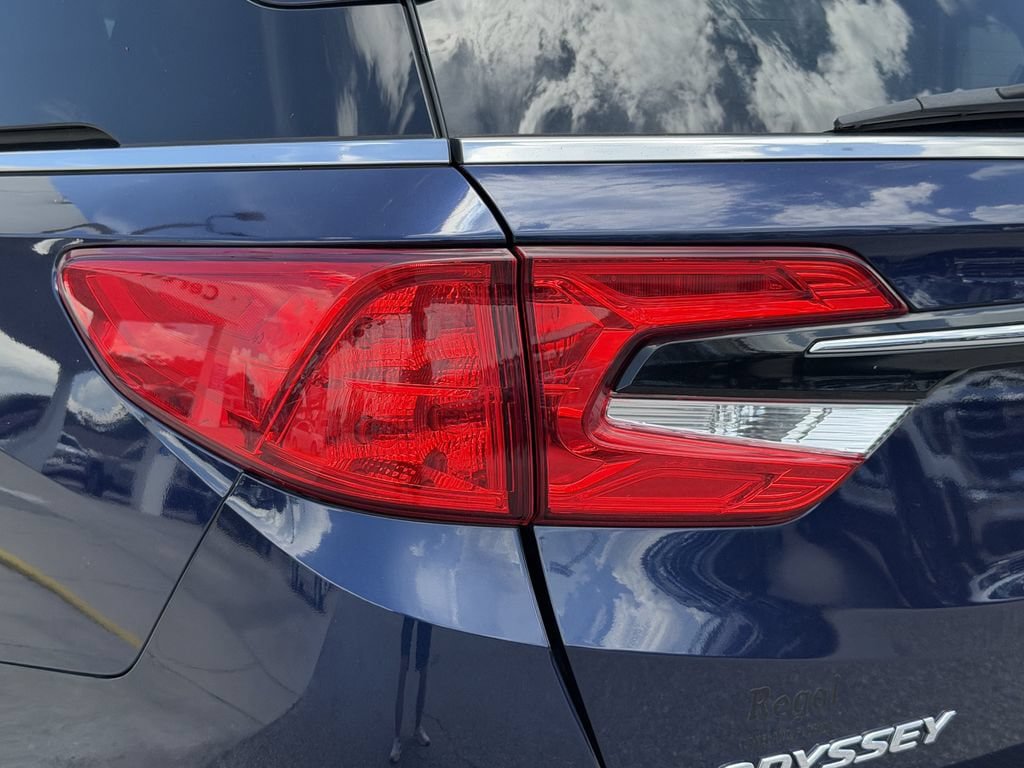 Used 2024 Honda Odyssey EX image 11