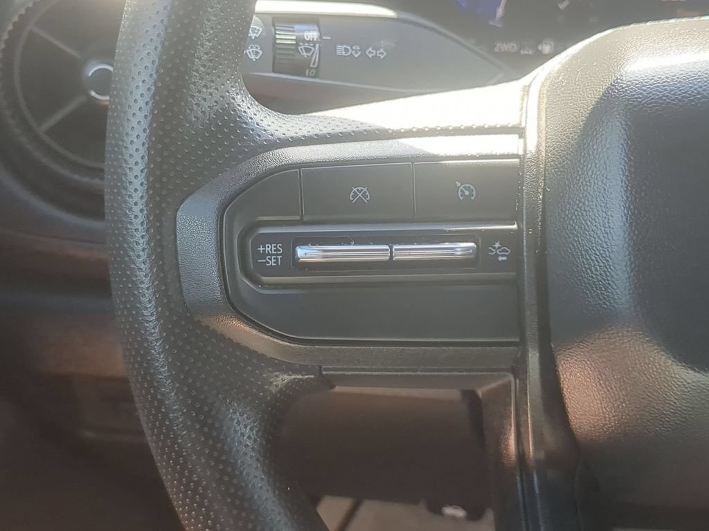 Used 2024 Chevrolet Colorado Trail Boss w/ Advanced Trailering Package AWD/4WD image 17