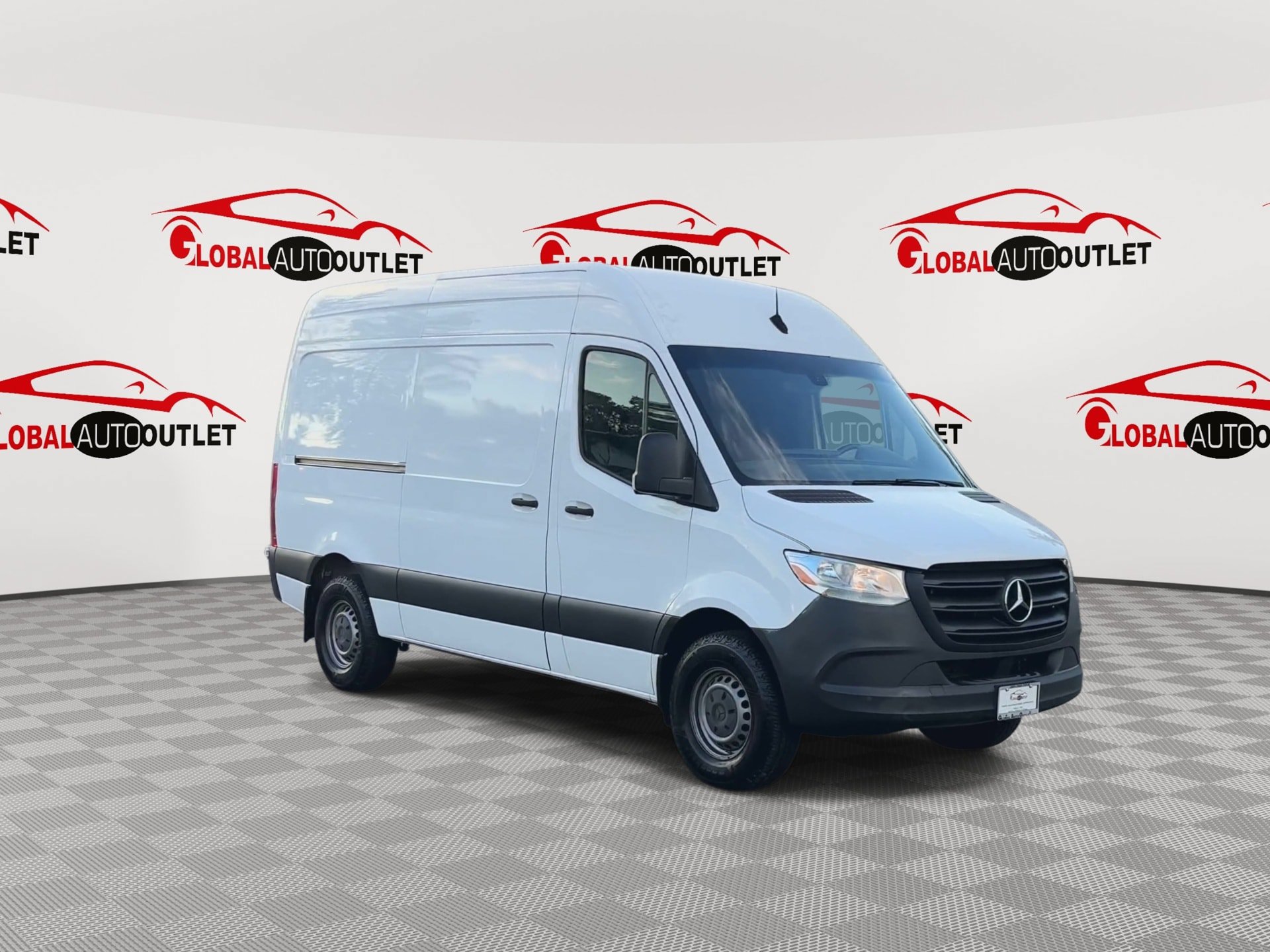 Used 2019 Mercedes-Benz Sprinter 144 Cargo image 3