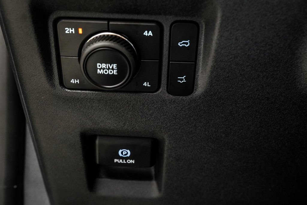 Used 2025 Ford Expedition Platinum AWD/4WD image 36