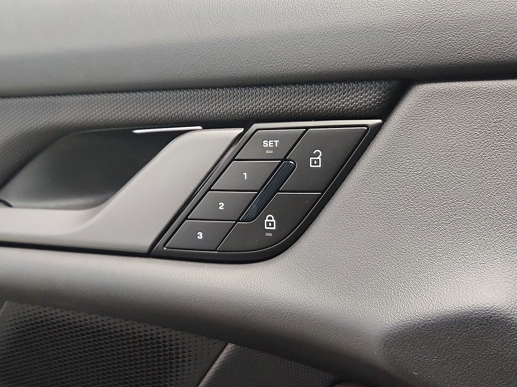 New 2026 Porsche Taycan AWD/4WD image 21
