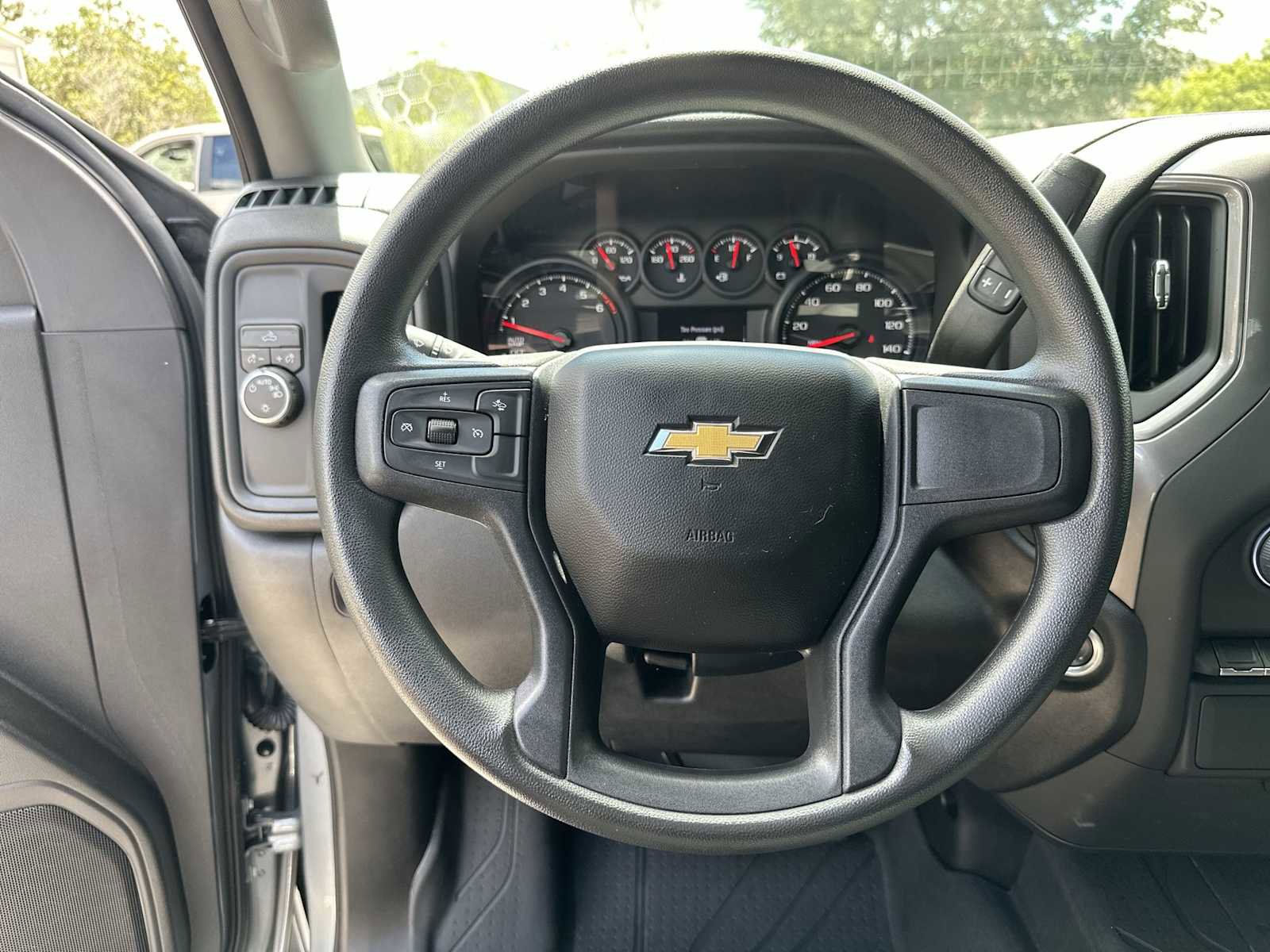 Certified 2025 Chevrolet Silverado 1500 Custom RWD image 34
