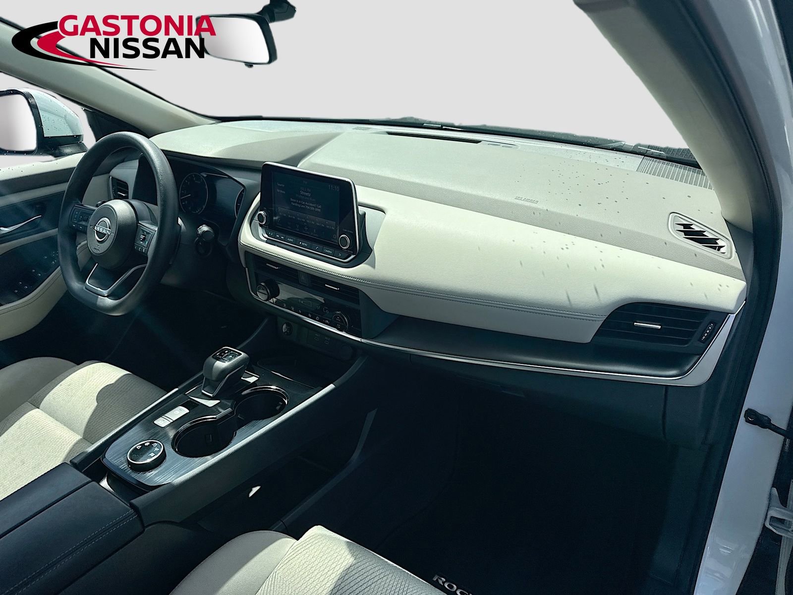 Used 2024 Nissan Rogue SV AWD/4WD image 37
