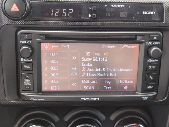 Used 2015 Scion tC image 19