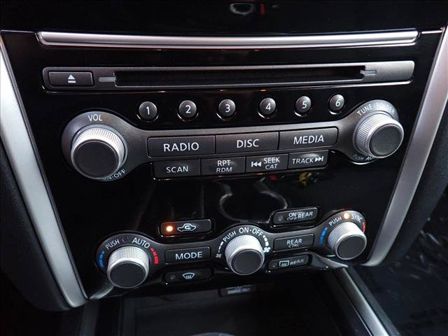 Used 2019 Nissan Pathfinder SV AWD/4WD image 18