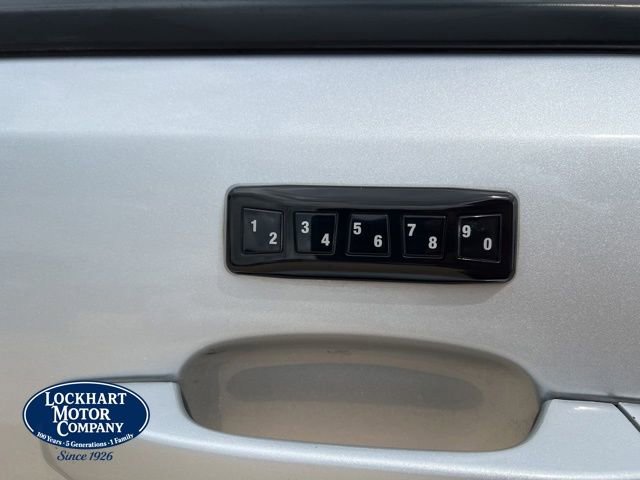 Used 2018 Chevrolet Colorado ZR2 AWD/4WD image 9