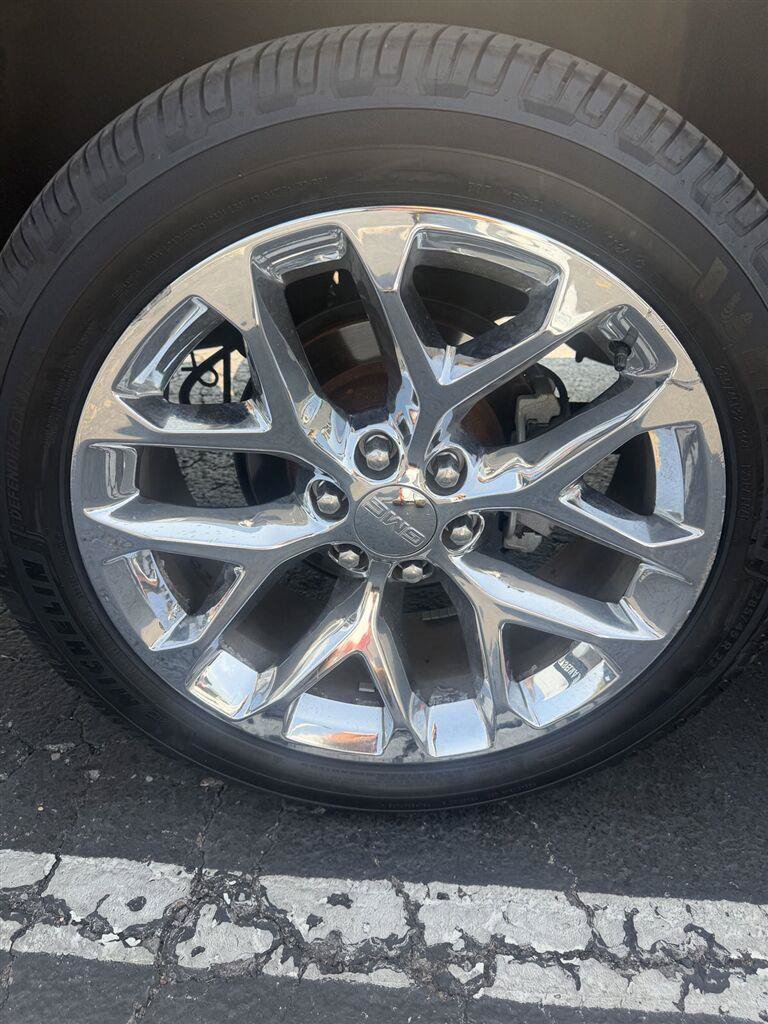 Used 2018 GMC Yukon XL Denali w/ Open Road Package AWD/4WD image 13