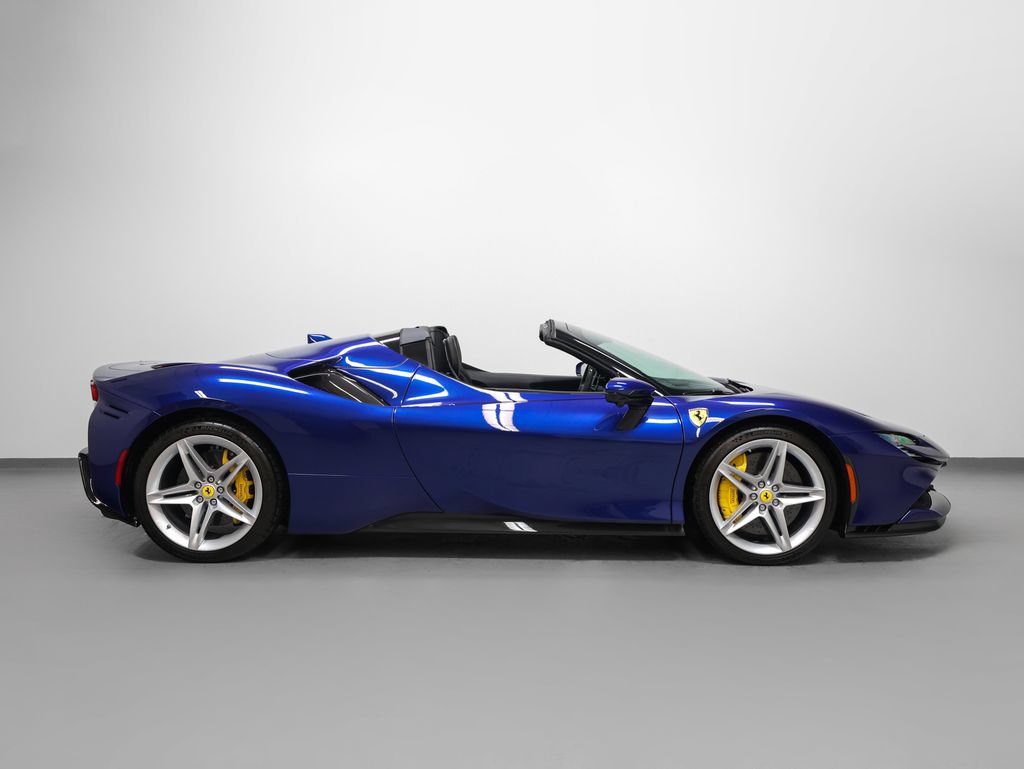Certified 2022 Ferrari SF90 Spider AWD/4WD image 4