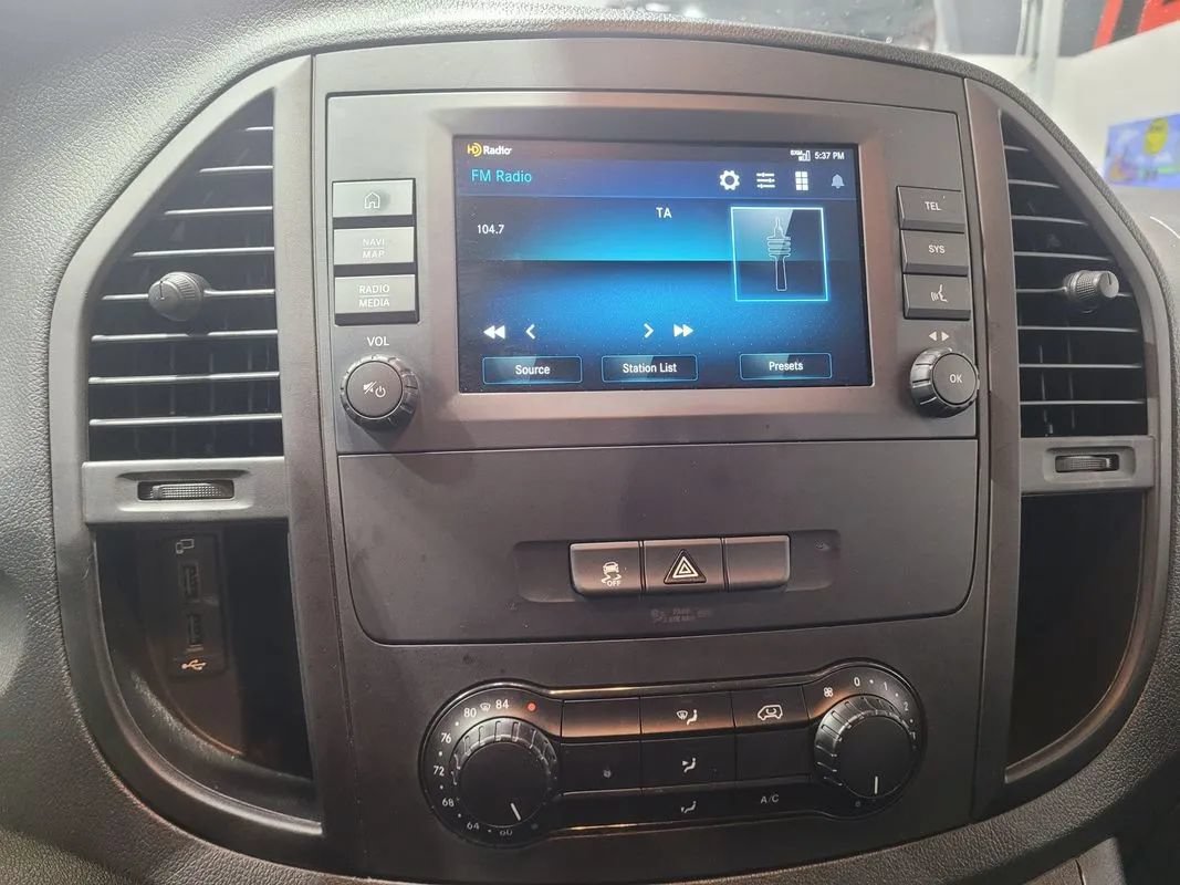 Used 2022 Mercedes-Benz Metris image 17