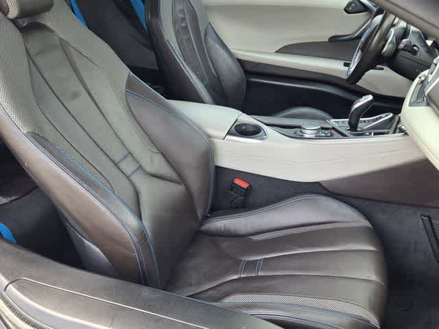 Used 2016 BMW i8 image 12