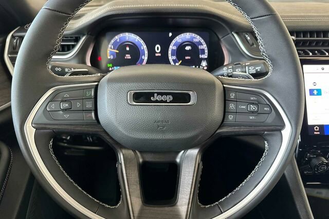 New 2025 Jeep Grand Cherokee Limited image 21