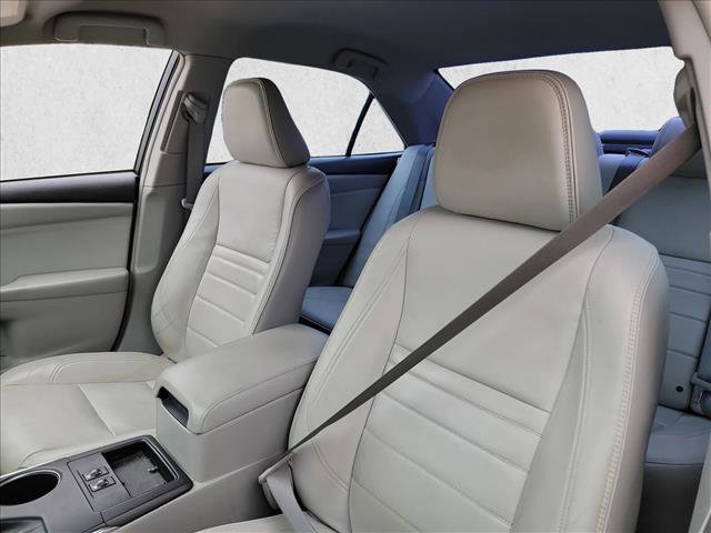 Used 2017 Toyota Camry XLE FWD image 10