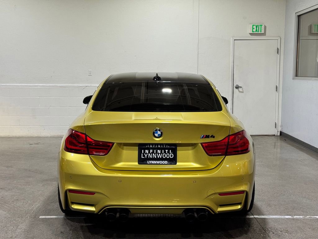 Used 2018 BMW M4 Coupe w/ Competition Package image 5