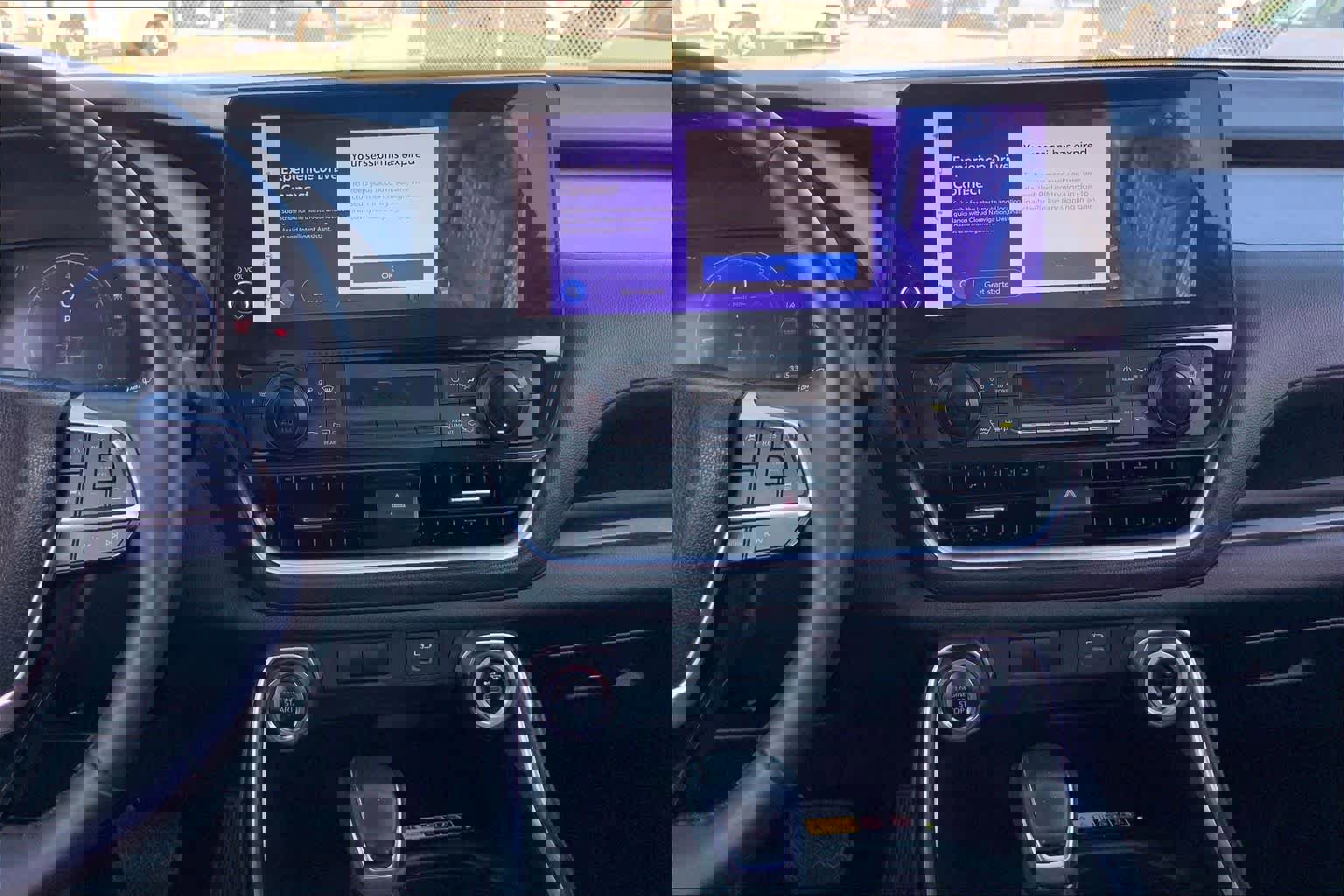 Used 2025 Toyota Grand Highlander AWD image 6