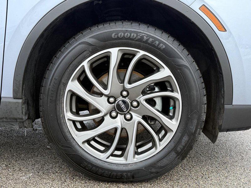 Certified 2022 Lincoln Corsair AWD w/ Equipment Group 101A image 5
