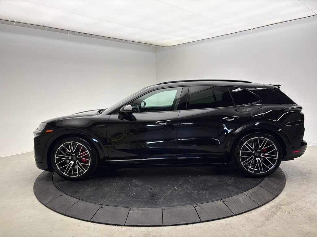 New 2026 Porsche Cayenne Turbo AWD/4WD image 2