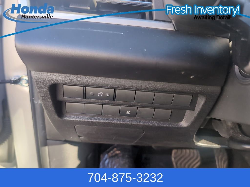 Used 2022 Mitsubishi Outlander ES image 23