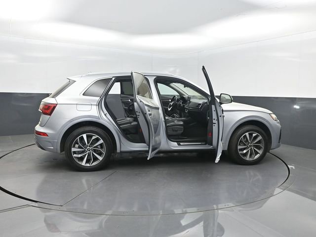 Used 2021 Audi Q5 2.0T Premium w/ Convenience Package image 40