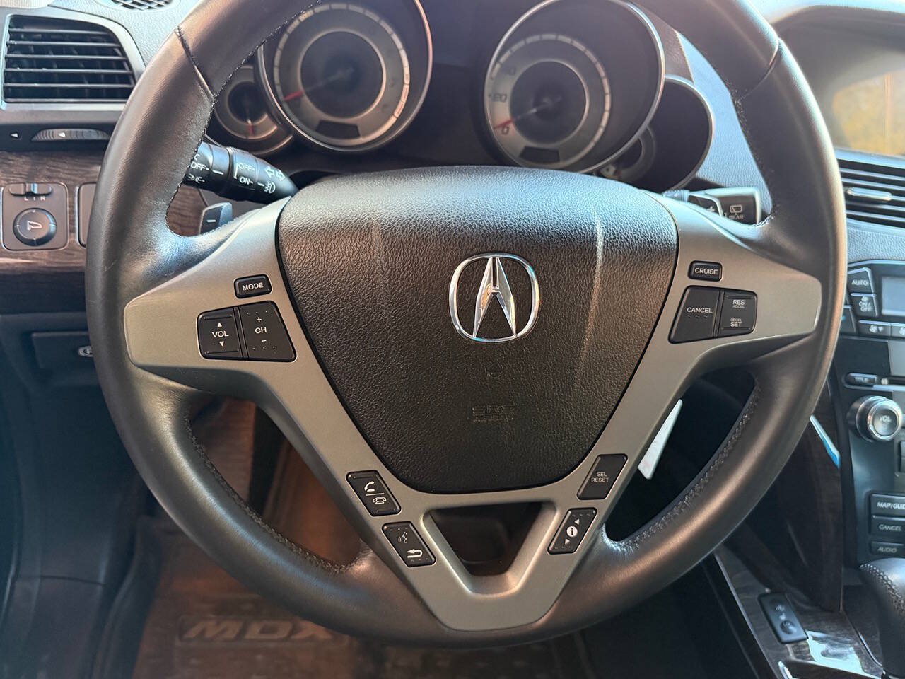 Used 2010 Acura MDX w/ Technology Package AWD/4WD image 19