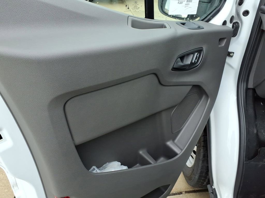 New 2025 Ford Transit 250 148 Medium Roof Extended AWD image 13