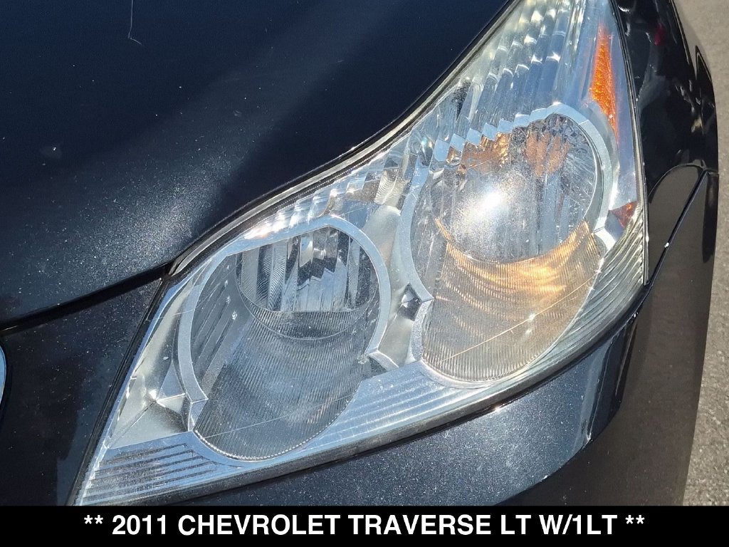 Used 2011 Chevrolet Traverse LT AWD/4WD image 15