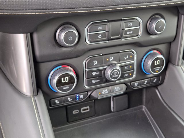 Certified 2024 Chevrolet Suburban Premier RWD image 24