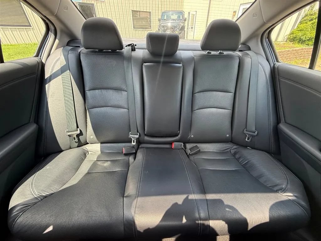 Used 2015 Honda Accord EX-L image 26