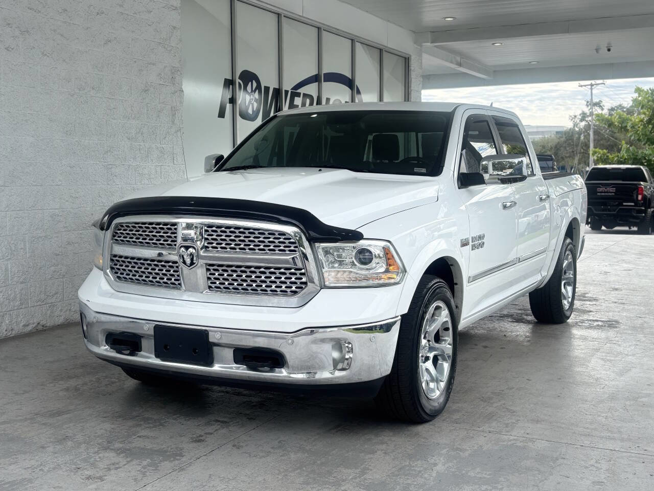 Used 2014 RAM 1500 Laramie w/ Convenience Group image 3