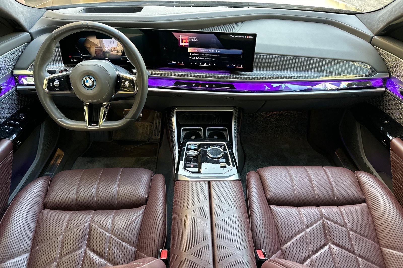 Used 2023 BMW i7 xDrive60 w/ Executive Package 2 AWD/4WD image 12