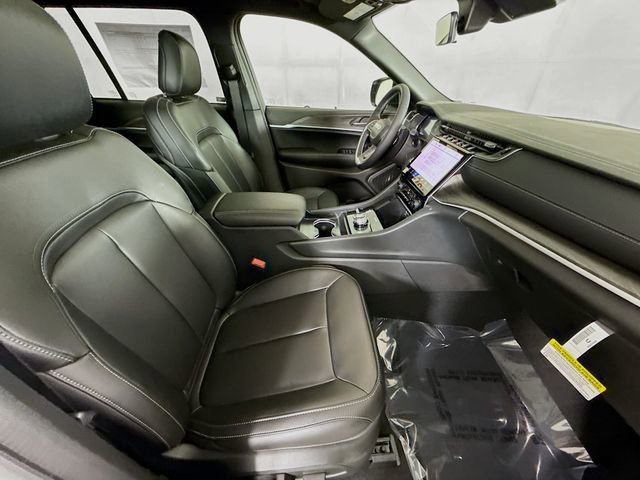 New 2025 Jeep Grand Cherokee Limited image 29