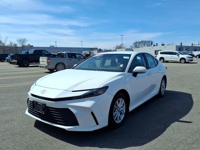 Certified 2025 Toyota Camry LE FWD image 3