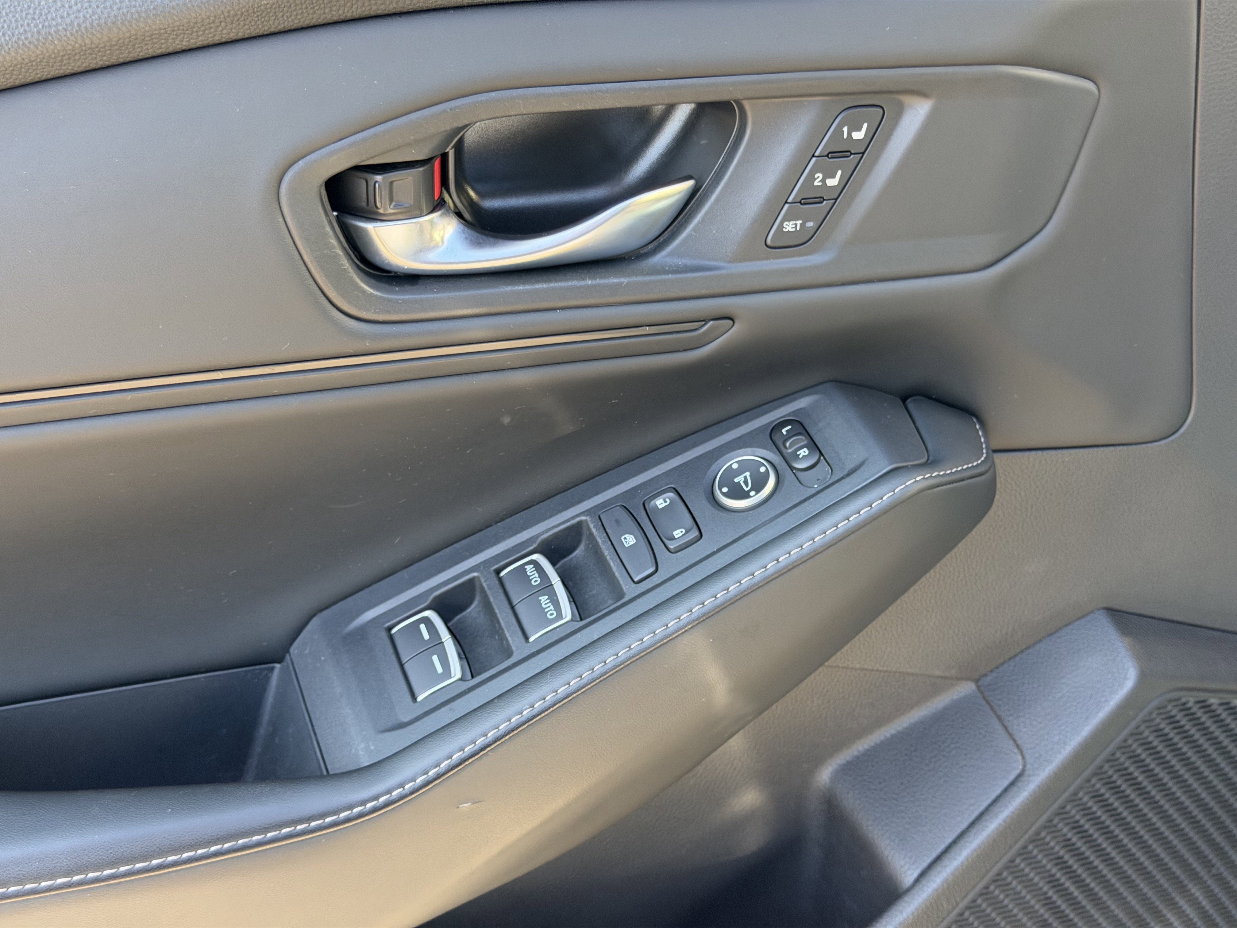 Used 2023 Honda Accord Sport image 11