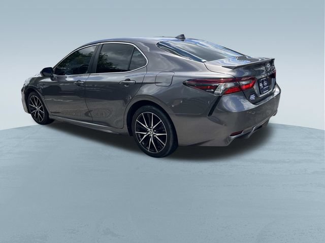 Used 2021 Toyota Camry SE FWD image 6