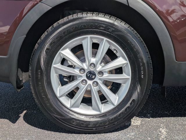 Used 2020 Kia Sorento LX w/ LX I4 Convenience Package image 12