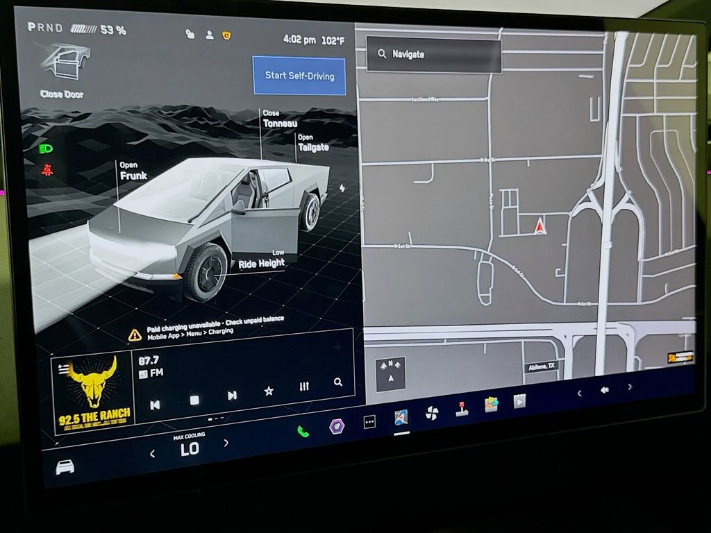 Used 2024 Tesla Cybertruck AWD Crew Cab image 10