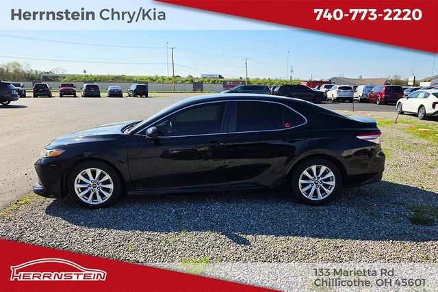 Used 2019 Toyota Camry LE image 5