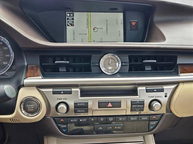 Used 2017 Lexus ES 350 w/ Luxury Package FWD image 12