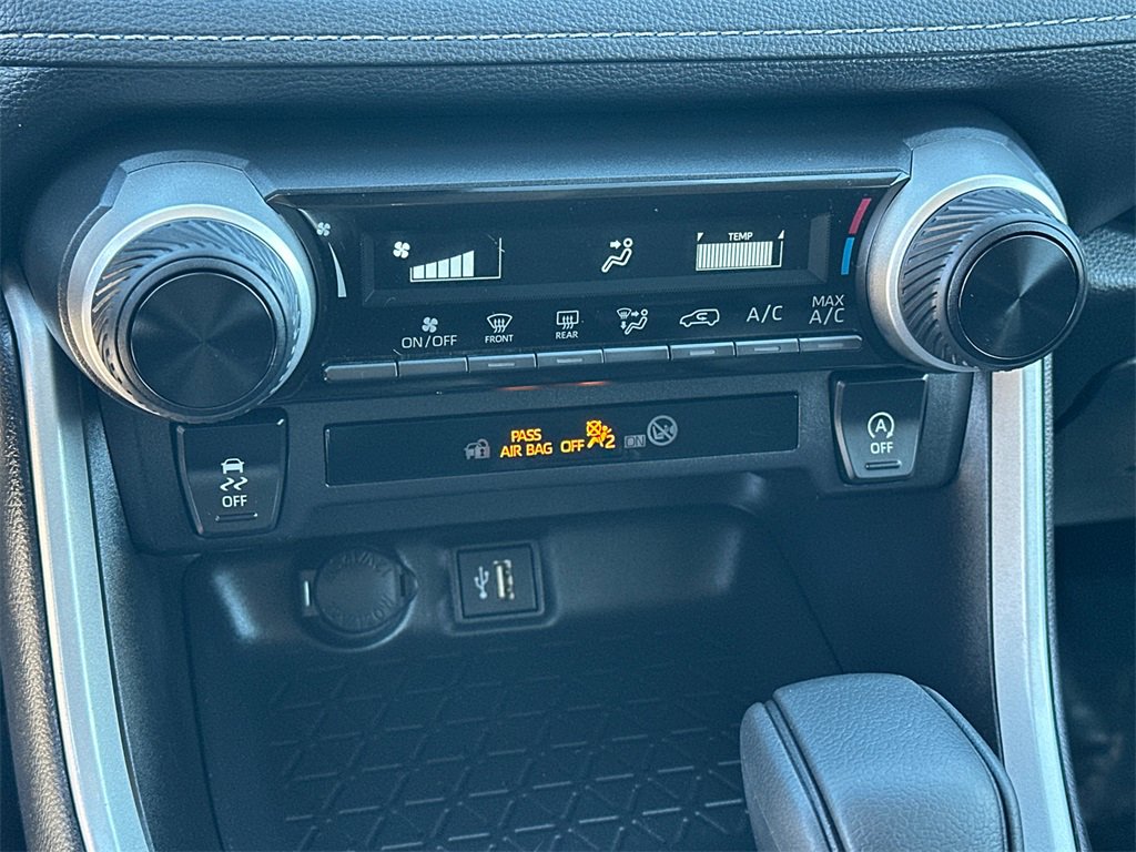 Used 2025 Toyota RAV4 LE image 23