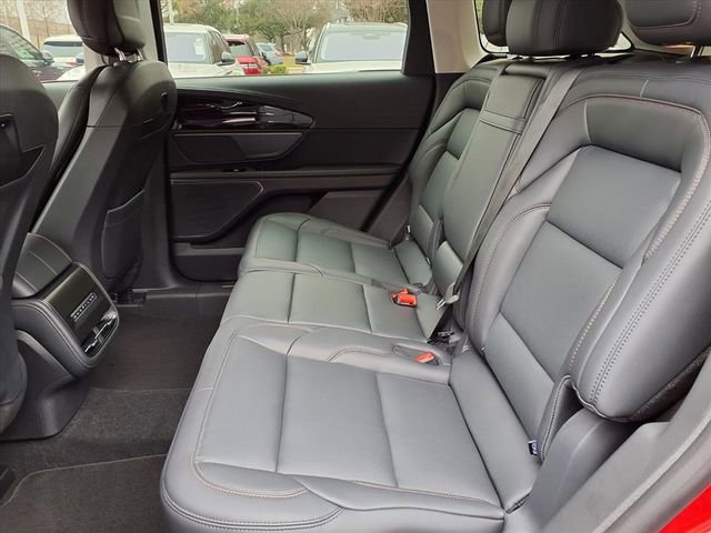 New 2026 Lincoln Nautilus Premier image 9