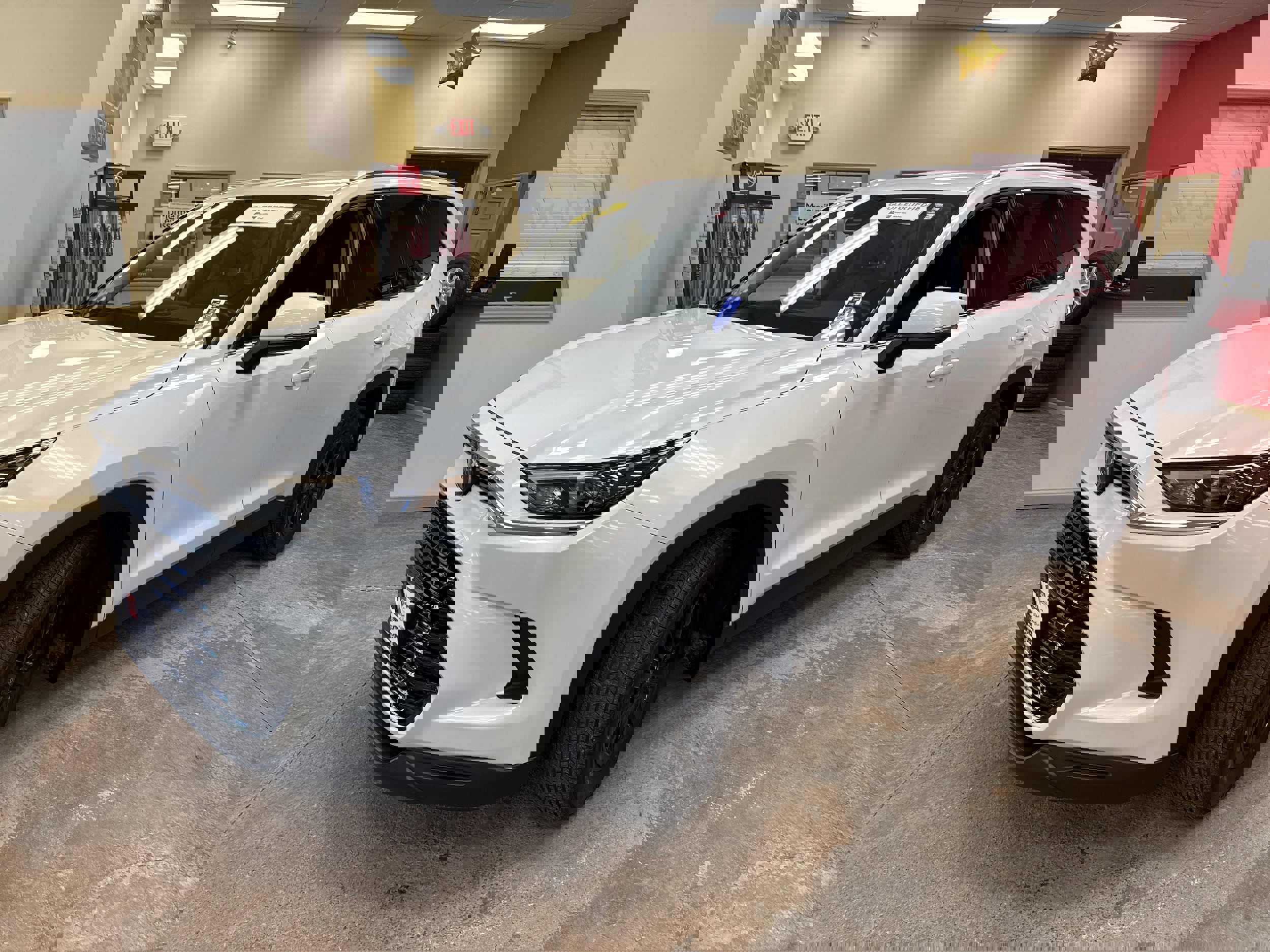 Certified 2024 Toyota Grand Highlander XLE image 3