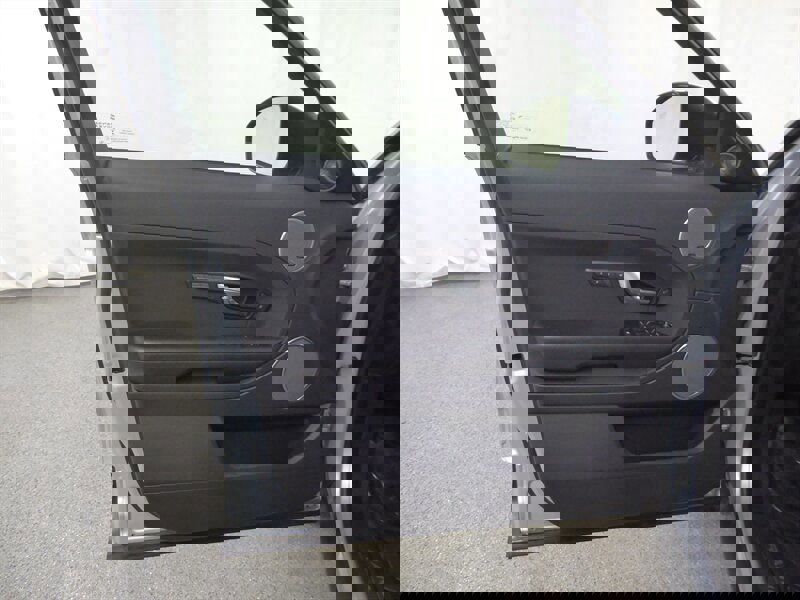 Used 2014 Land Rover Range Rover Evoque Pure Premium image 22