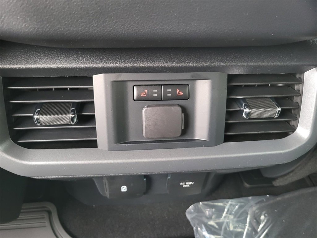 New 2025 Ford F150 Lariat w/ Equipment Group 502A High image 26