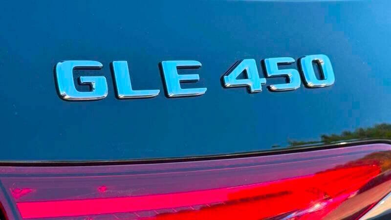 Used 2020 Mercedes-Benz GLE 450 4MATIC image 1